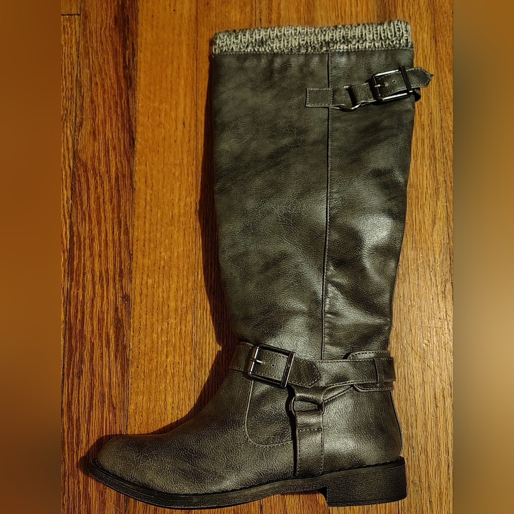 NWOT Talisha Women's 6/Girls 4 Knee-High Gray Buckle Riding Boots Sweater Cuff